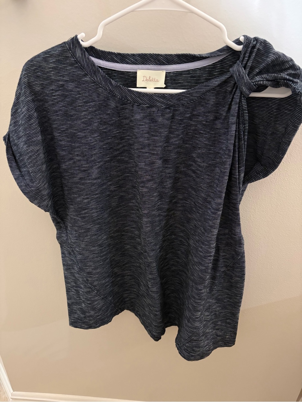 Deletta Navy Heather Short Sleeve Tee with Knot Shoulder